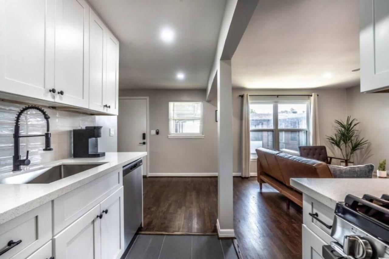 יוסטון Roomy Urban Apartment Montrose! Free Parking #3 מראה חיצוני תמונה